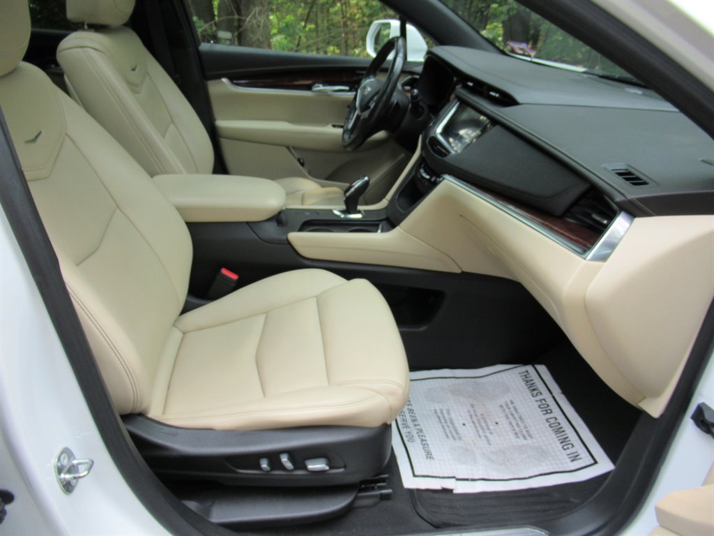 2017 Cadillac XT5 Luxury - Photo 21