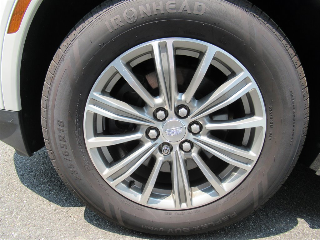 2017 Cadillac XT5 Luxury - Photo 9