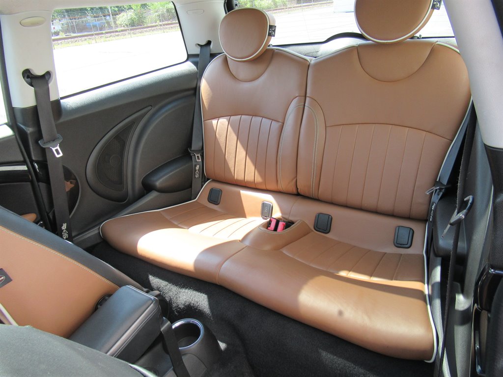 2010 MINI Cooper Base - Photo 14
