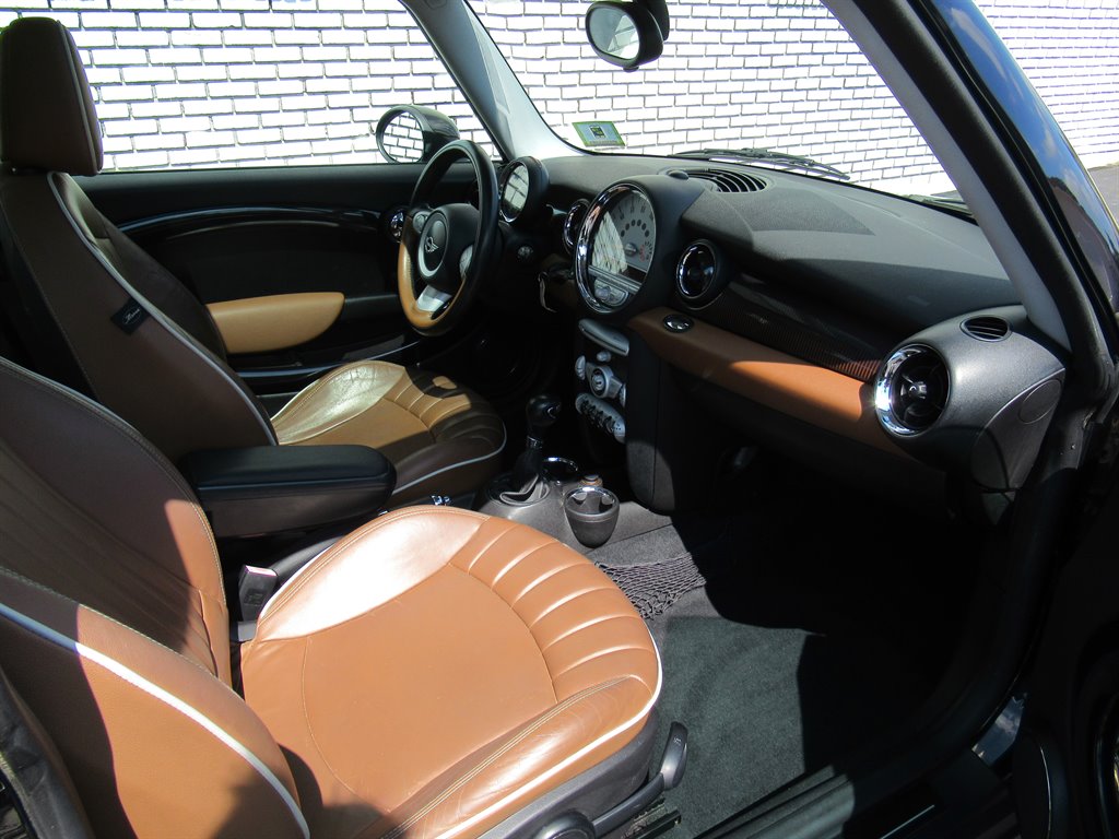 2010 MINI Cooper Base - Photo 16