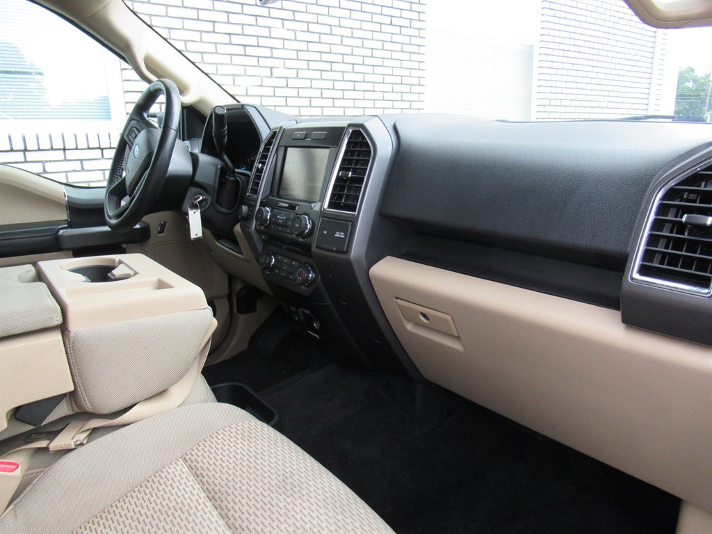 2015 Ford F-150 XLT - Photo 18